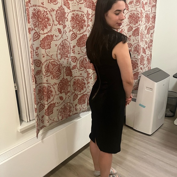 Anne Klein Black Cocktail Dress with Snakeskin Trim - Picture 3 of 12